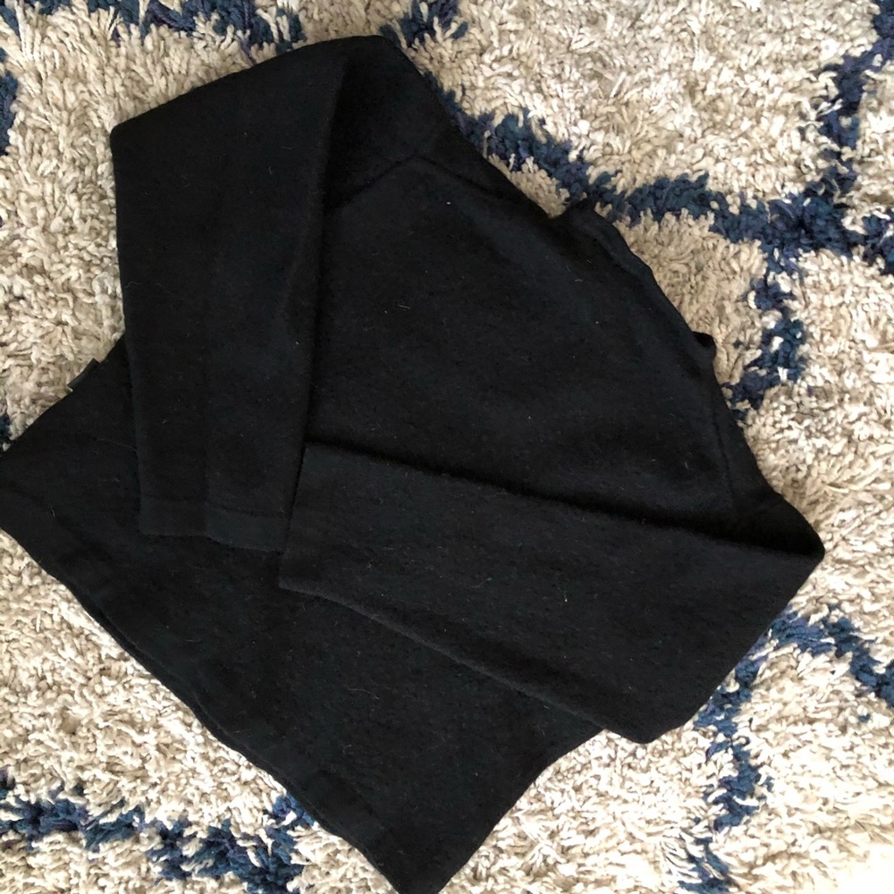 HUGO BOSS KIDS BLACK WOOL SWEATER - Picture 2 of 5